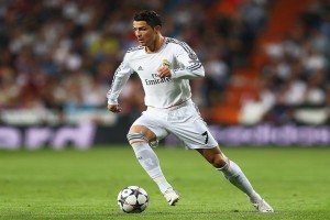 华体会hth最新登录地址-新湖人的气势！湖人末节轰出8-0攻击波碾压热火 拉拉维亚太强硬，2020湖人战胜热火