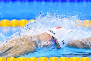 华体会登陆-梅西一亮相就被全场喊“梅西”！他已是老板但还想学怎么做老板！