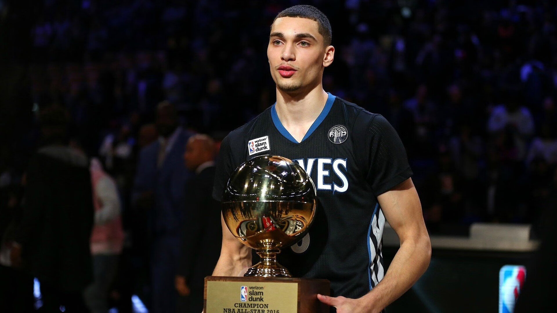 新湖人的气势！湖人末节轰出8-0攻击波碾压热火 拉拉维亚太强硬，2020湖人战胜热火